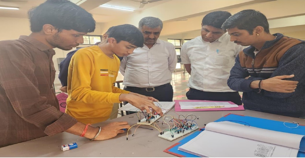 Bridging Theory and Practice: EC Students Showcase Innovation at ...